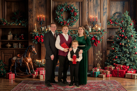 2024_12_08 CJS_5347 pelinski family final